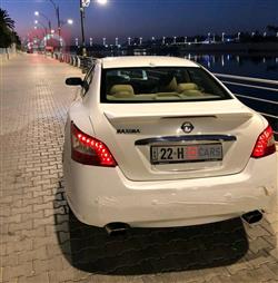 نيسان ماكسيما